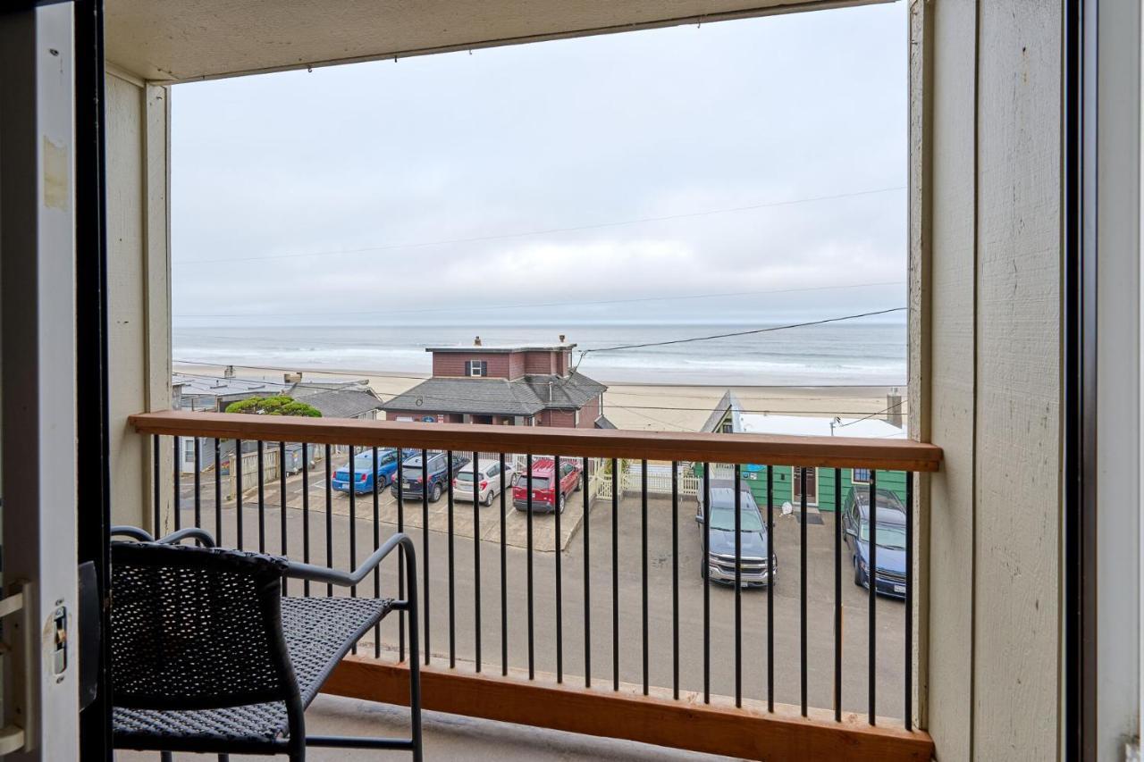 Surftides Plaza Rentals Lincoln City Exterior foto